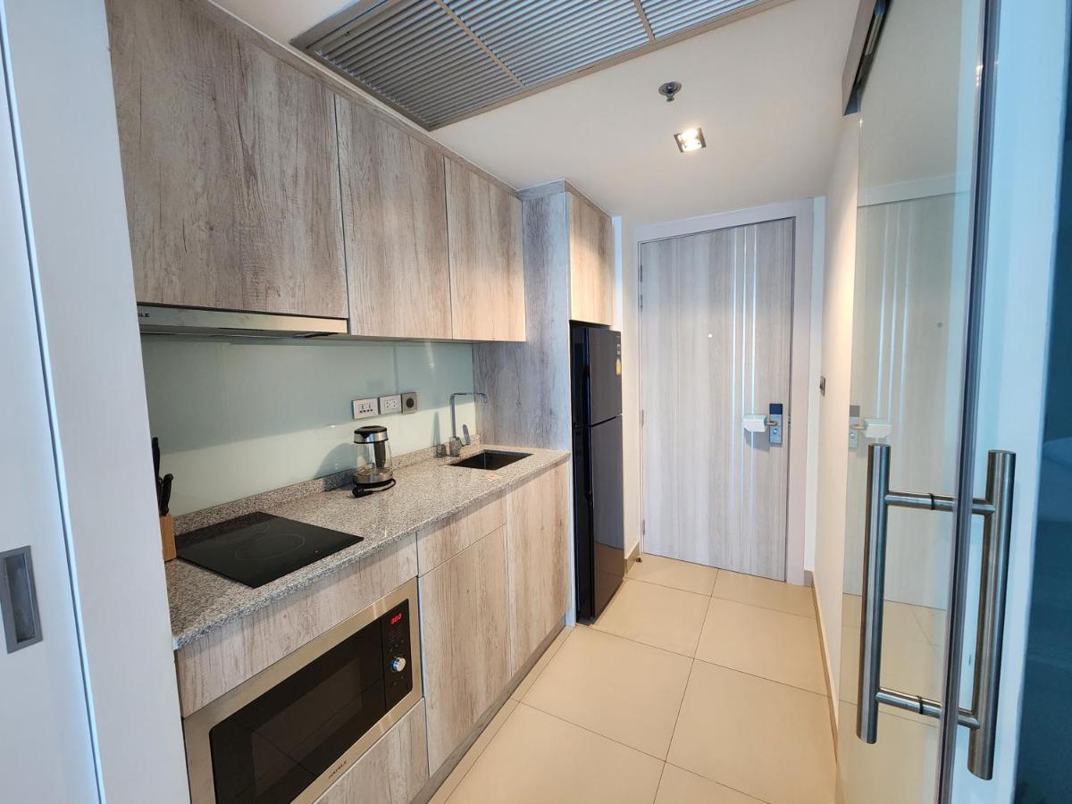 Sands Pratamnak Pattaya Exterior photo