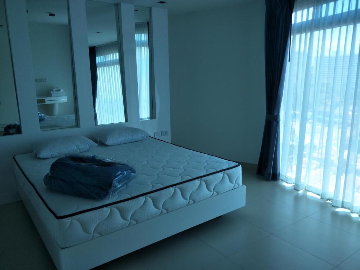 Sands Pratamnak Pattaya Exterior photo