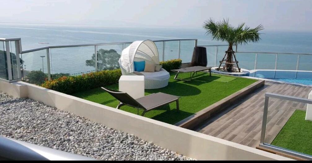 Sands Pratamnak Pattaya Exterior photo