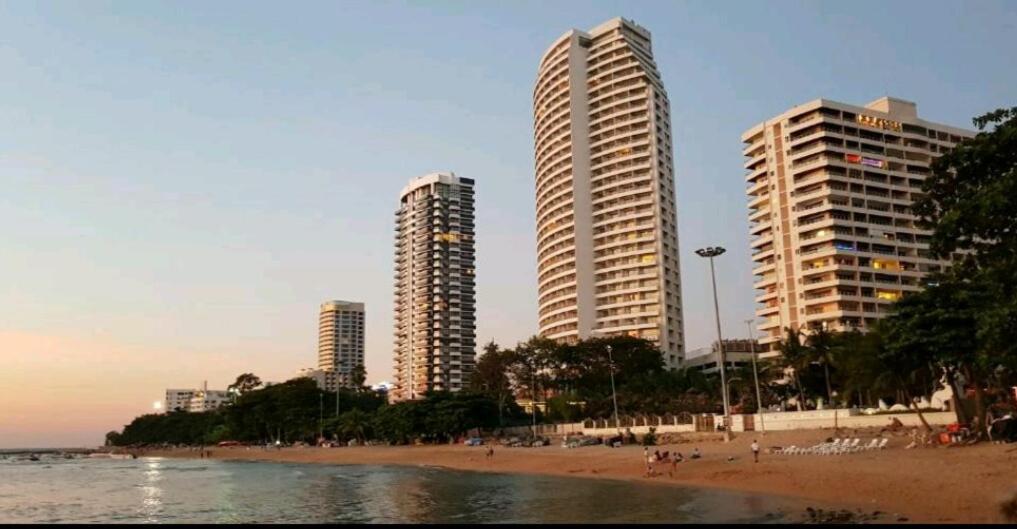 Sands Pratamnak Pattaya Exterior photo