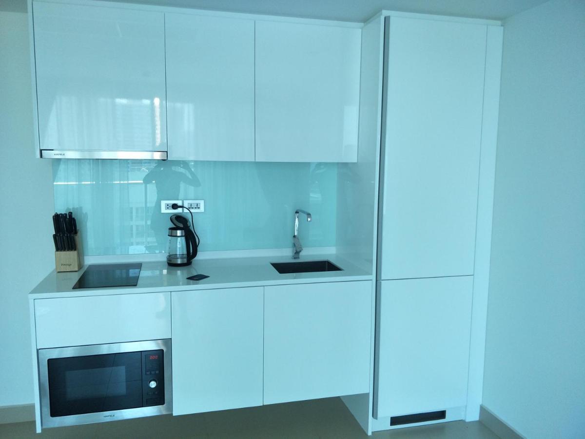 Sands Pratamnak Pattaya Exterior photo